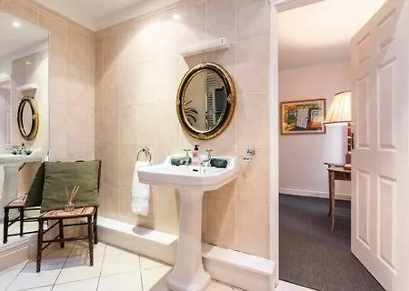 בית הארחה The Old Goathouse