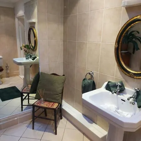 The Old Goathouse 4*