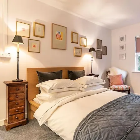 The Old Goathouse 4* Kildare