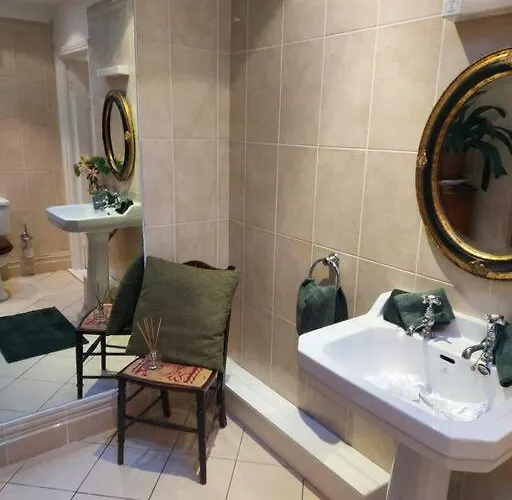 The Old Goathouse 4*